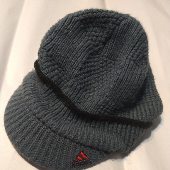 adidas Accessories - Adidas skull brim beanie hat. Grey outside with logo inside is red. OS
